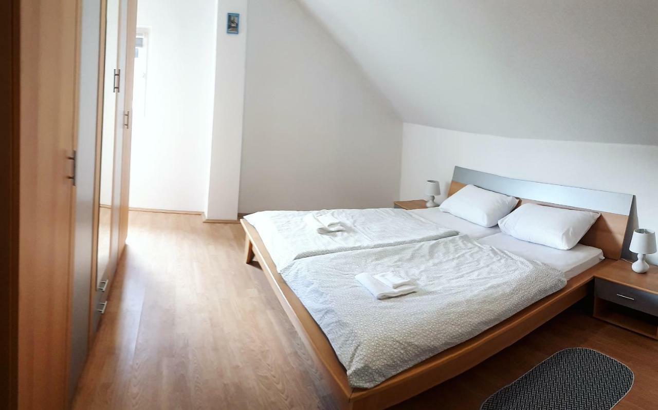Apartman Lena Tusilovic Eksteriør bilde